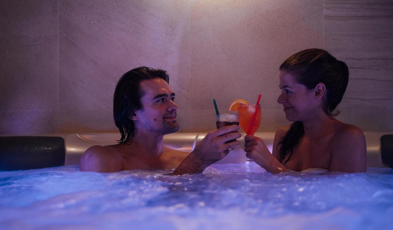 Wellness Relax - Luxusni Hotel Prag Eksteriør billede